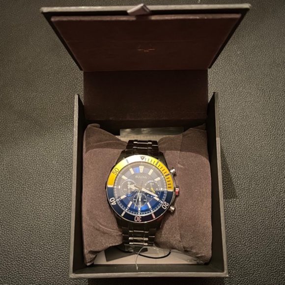 Bulova Chronograph - Picture 3 of 5